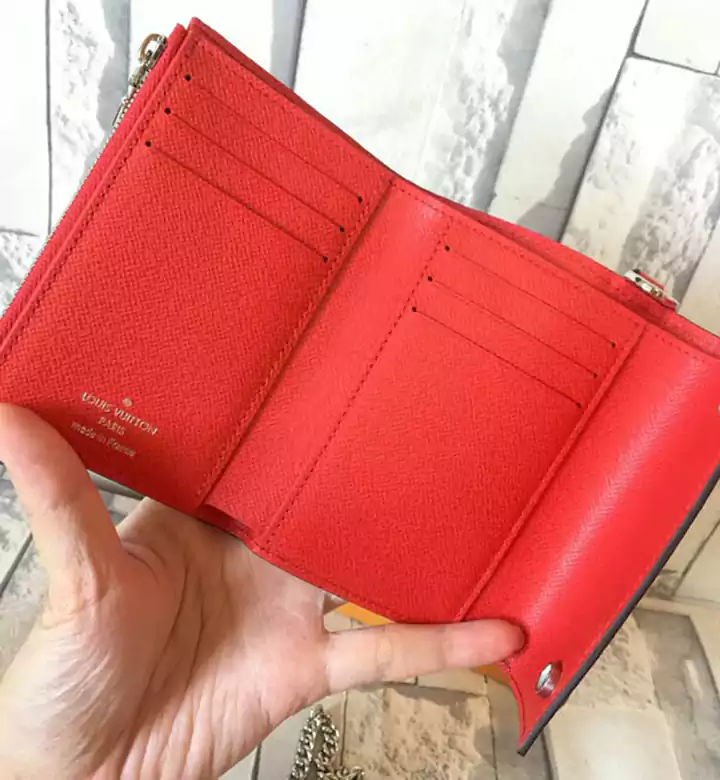 ルイ・ヴィトン × シュプリーム チェーン ウォレット エピ レッド