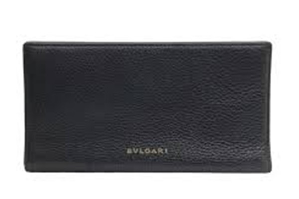 ブルガリ 財布 偽物 見分け 方