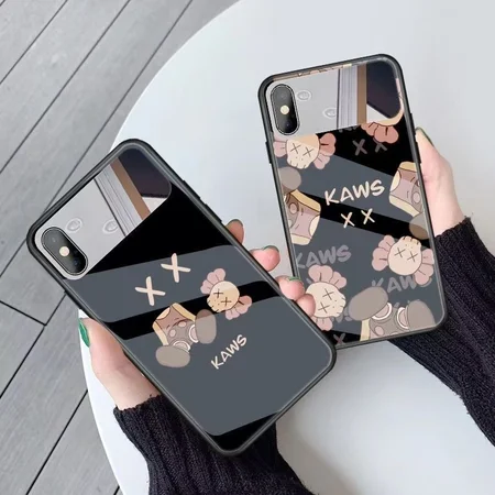 Kaws-カウズ iphone17/iphone17 pro/iphone17 pro max/17air スマホケース 