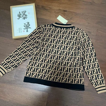 フェンディFFロゴズッカ総柄ニットセーター