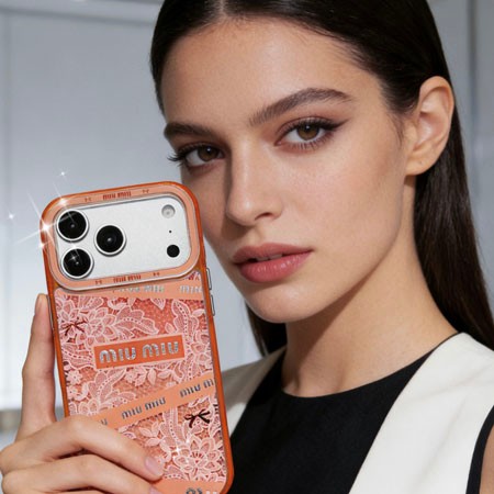 iphone18 ケース ミュウミュウ 風 miumiu スマホケース おしゃれ 芸能人 耐衝撃
