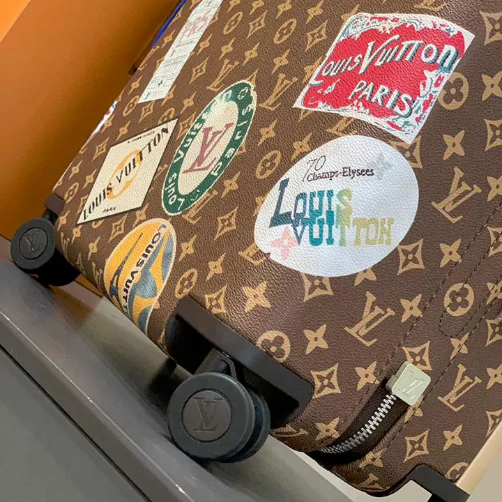 マルチブランドのスーツケース