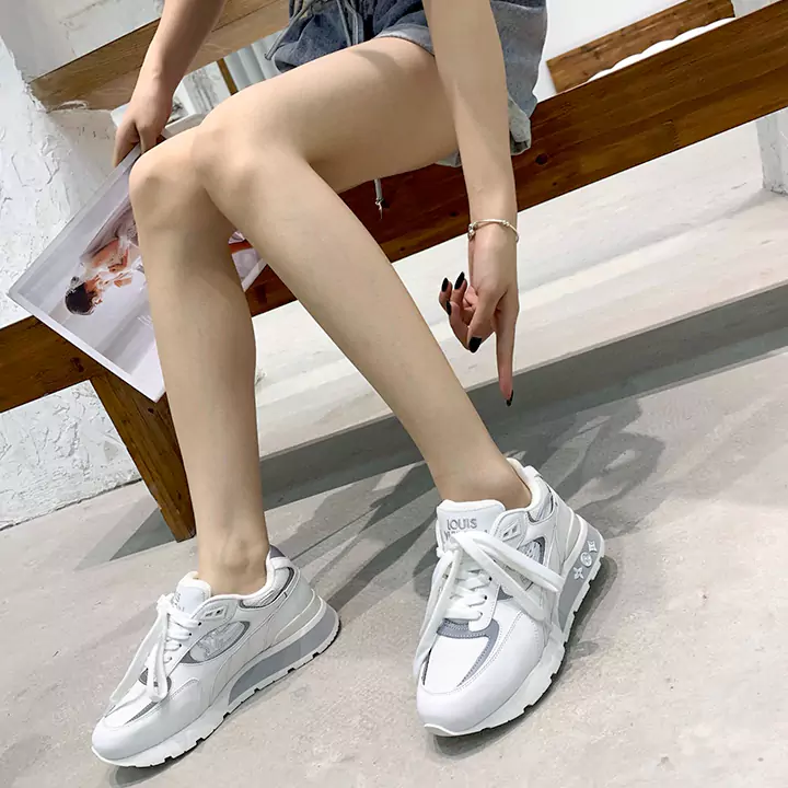 ハイブランド風格安偽物シューズ