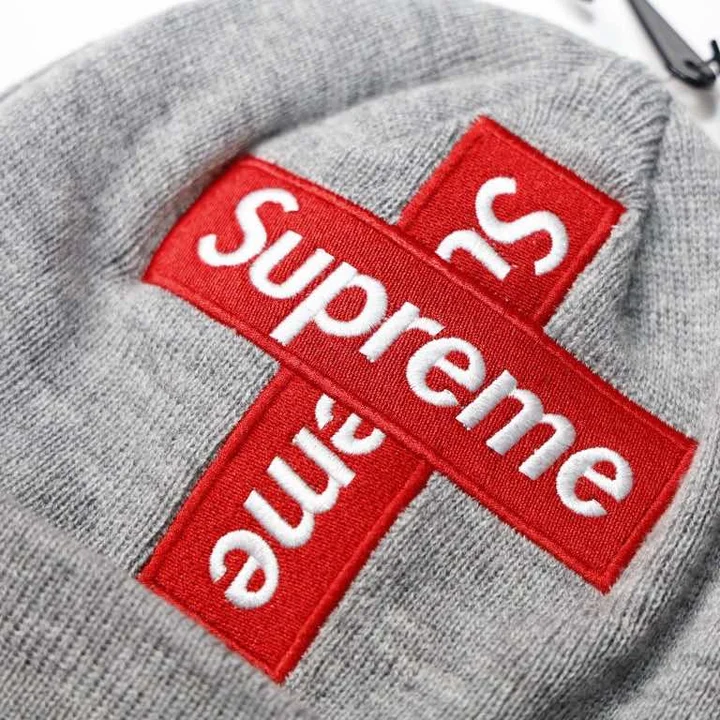 Supreme ビーニー FW20 十字架 SN-003