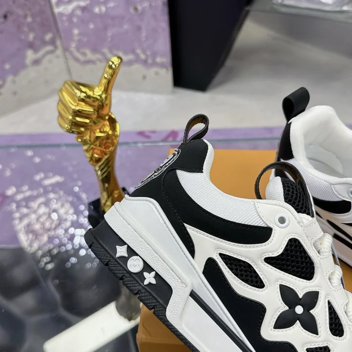 高品質偽物スニーカー