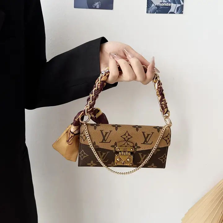 Gucci-グッチ iphone17/iphone17 pro/iphone17 pro max/17air スマホケース 