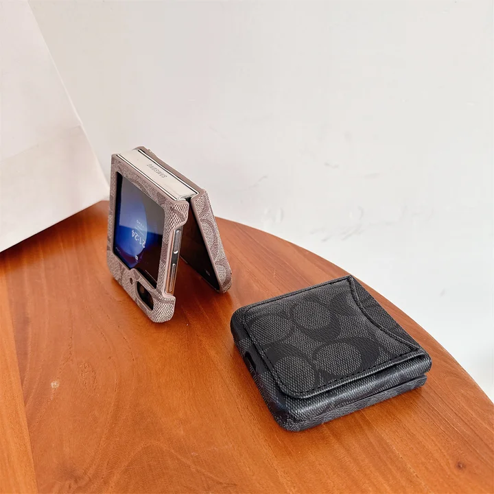 Coach-コーチ iphone17/iphone17 pro/iphone17 pro max/17air スマホケース