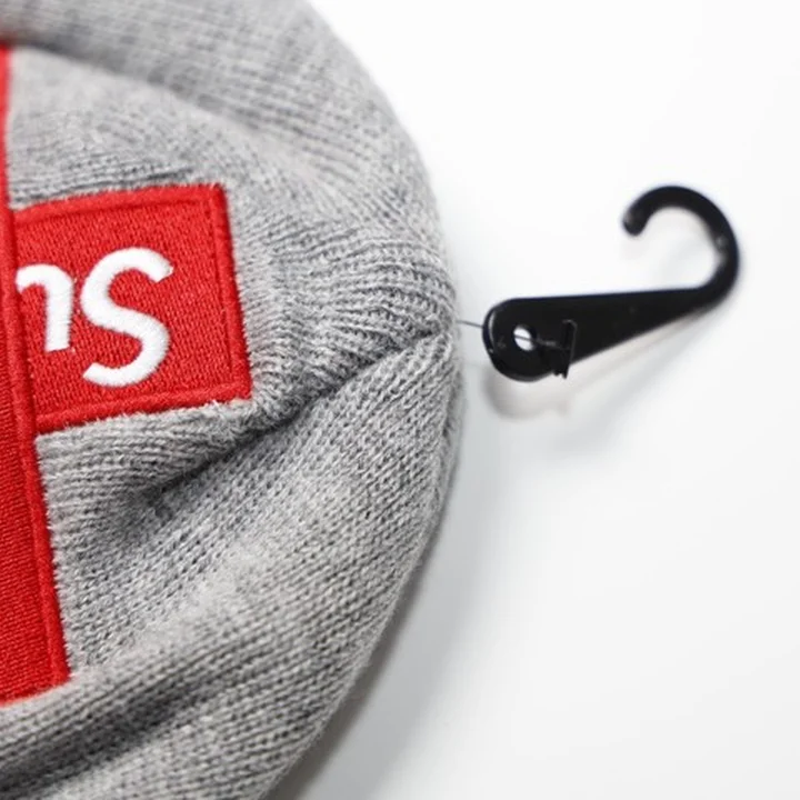 Supreme ビーニー 多機能 保温 通気性