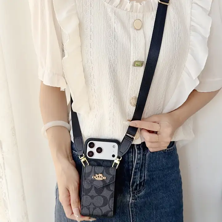 Coach-コーチ iphone17/iphone17 pro/iphone17 pro max/17air スマホケース