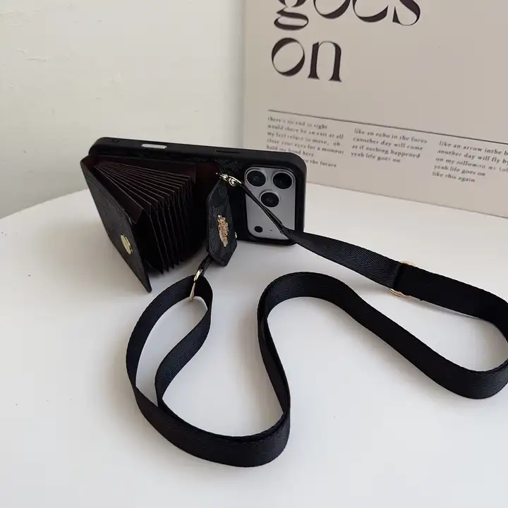 Coach-コーチ iphone17/iphone17 pro/iphone17 pro max/17air スマホケース