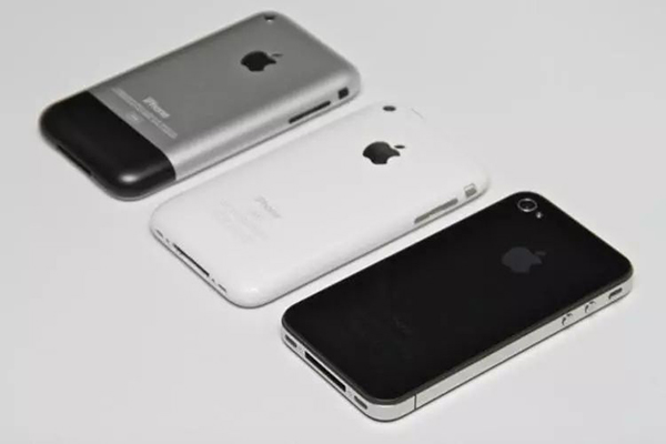 iPhone 4も大きな変化